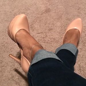 JESSICA SIMPSON PALE PINK PATENT HEELS